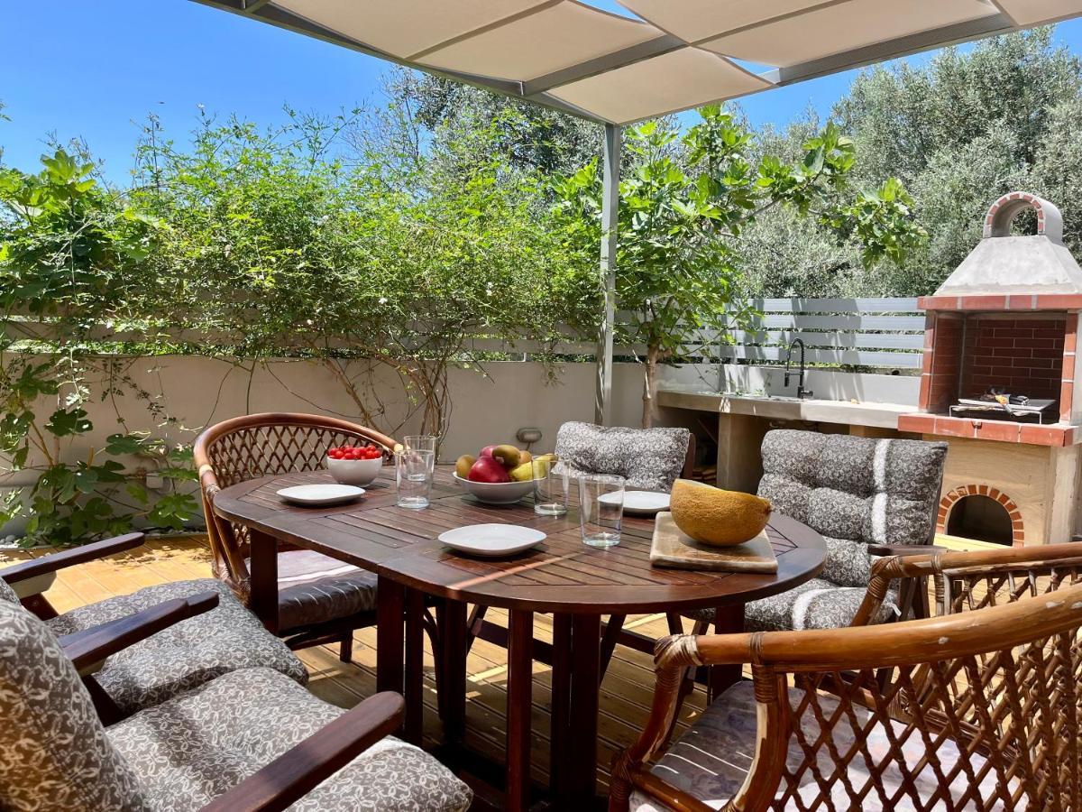 Oliva Rodos וילה יאליסוס